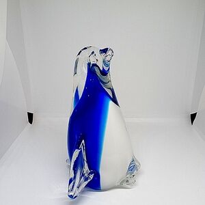 Art Glass Penguin paperweight